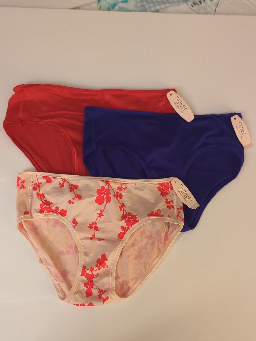 Victoria's Secret Soft & Silky Hiphugger Brief